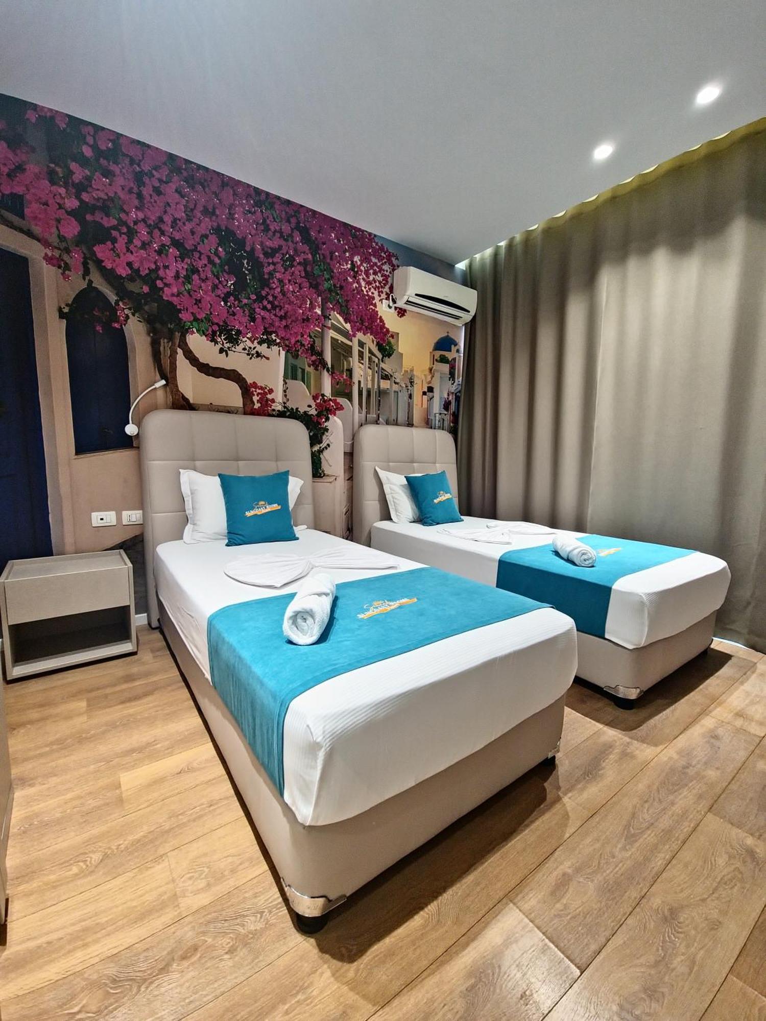 Suncoast Rooms Port Side Sarandë Exteriör bild